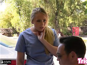 Trickery pawg AJ Applegate has bang-out on the job