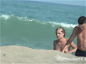 naked beach spycam shoots a hot babe with a hidden web cam